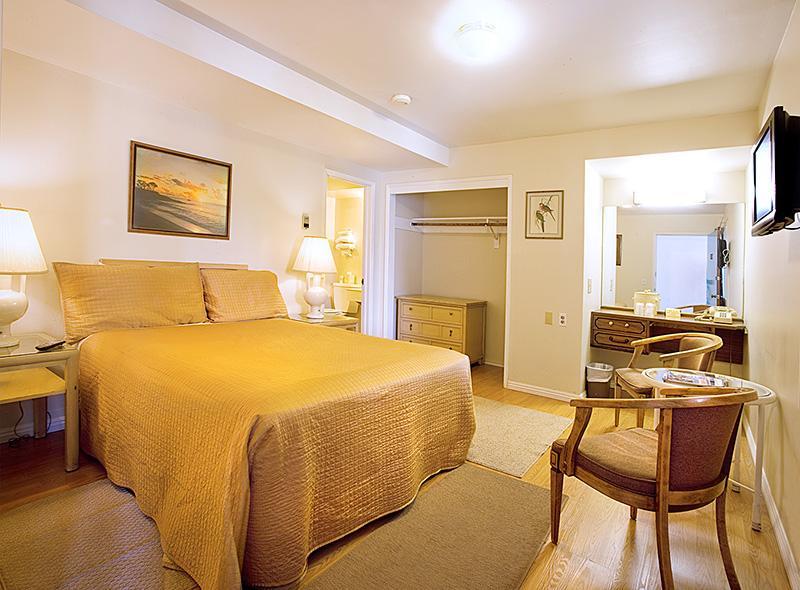Pacific Crest Hotel Santa Barbara Room photo