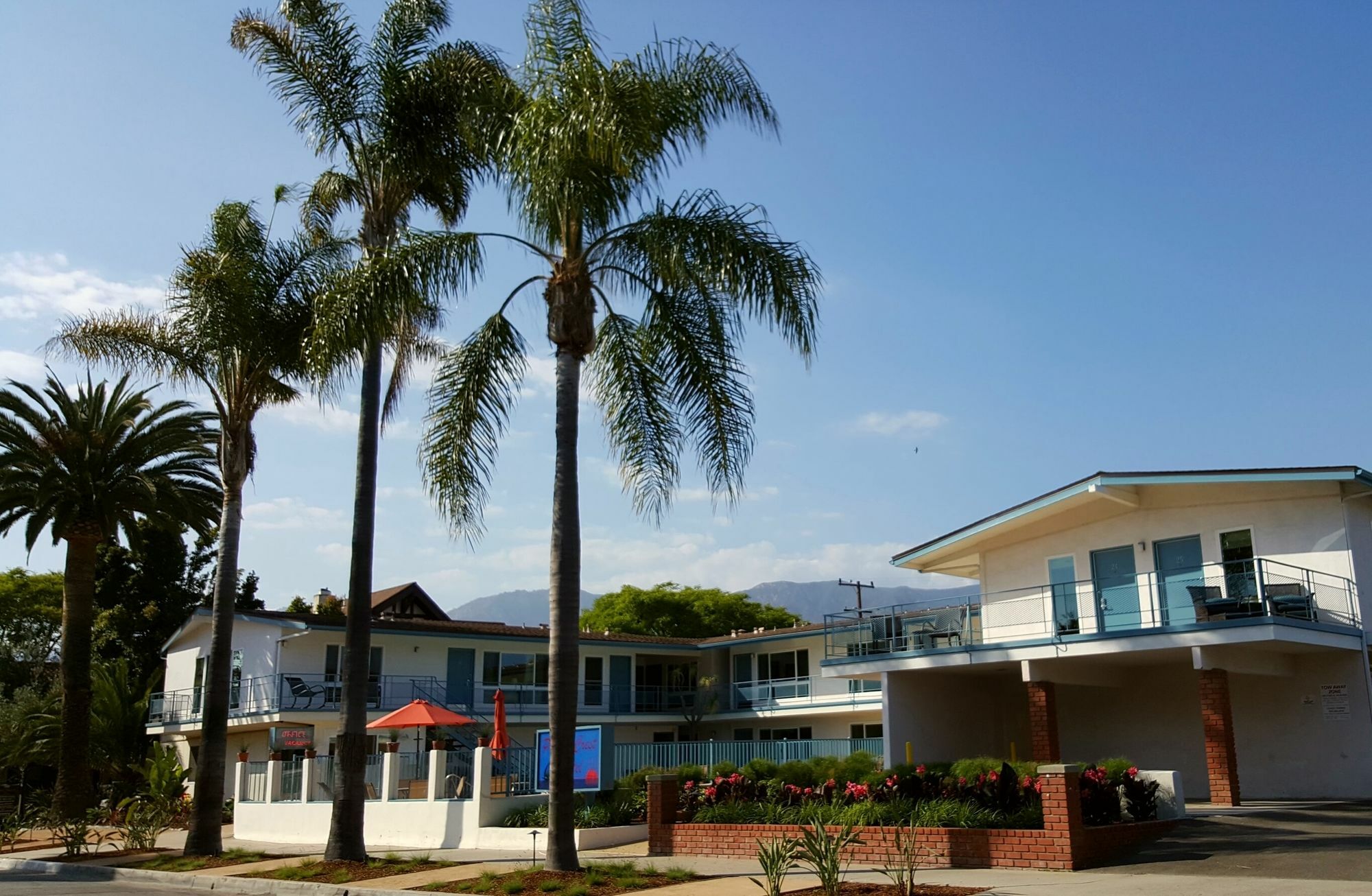 Pacific Crest Hotel Santa Barbara Exterior photo